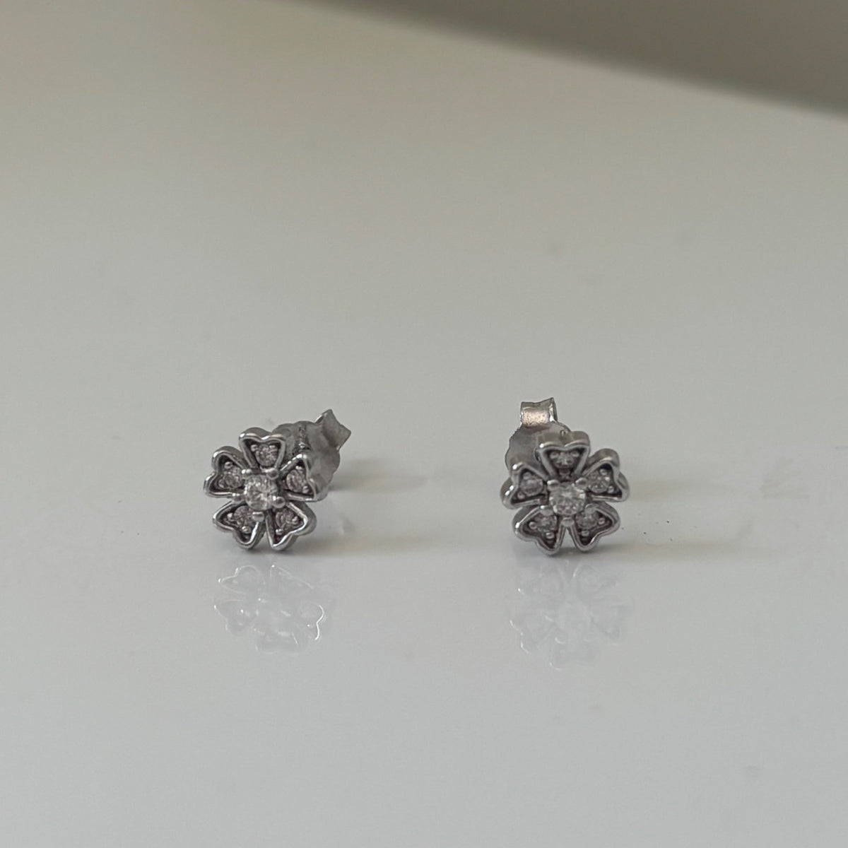 Florence Stud Earrings