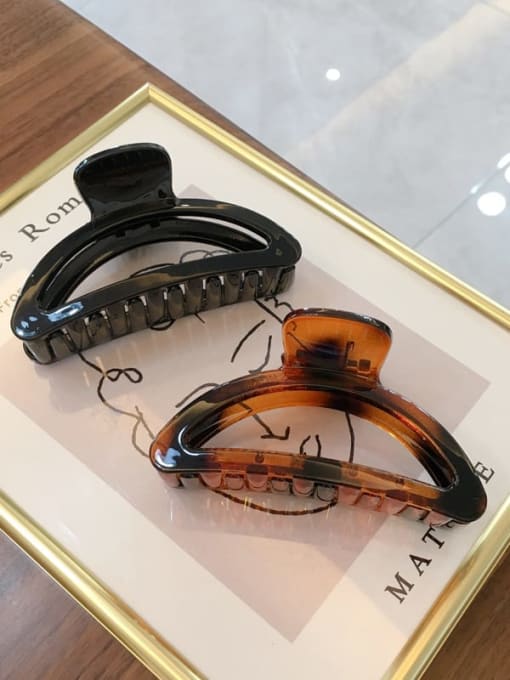 Minimalist Hair Claw